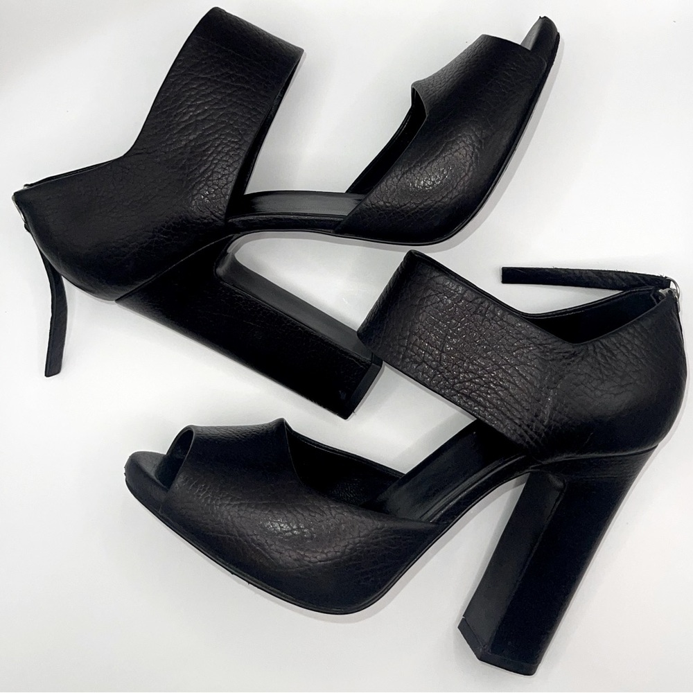 Pierre Hardy Black Chunky High Heel Pumps Size 39